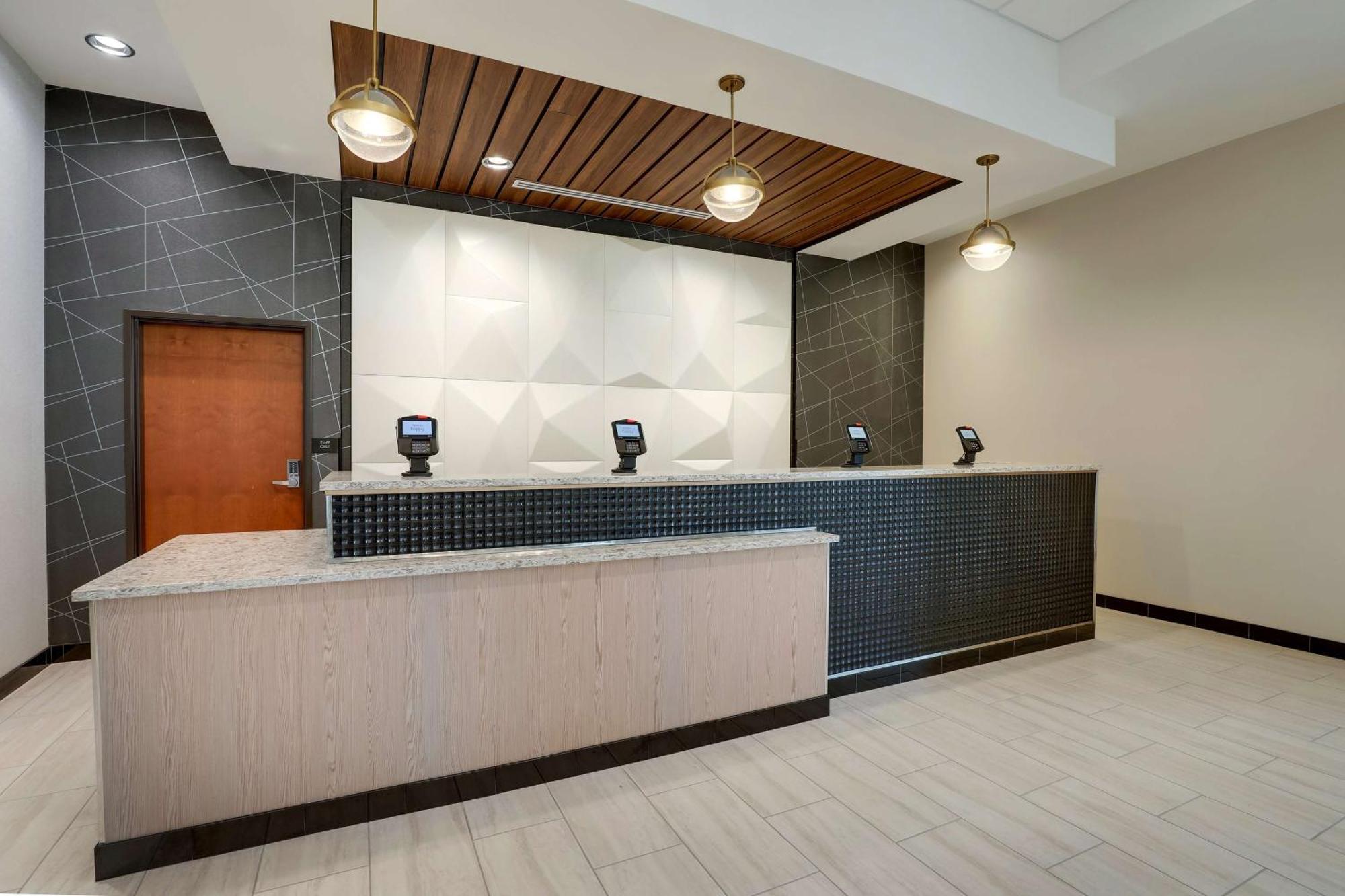 Drury Plaza Hotel Cincinnati Florence Bagian luar foto