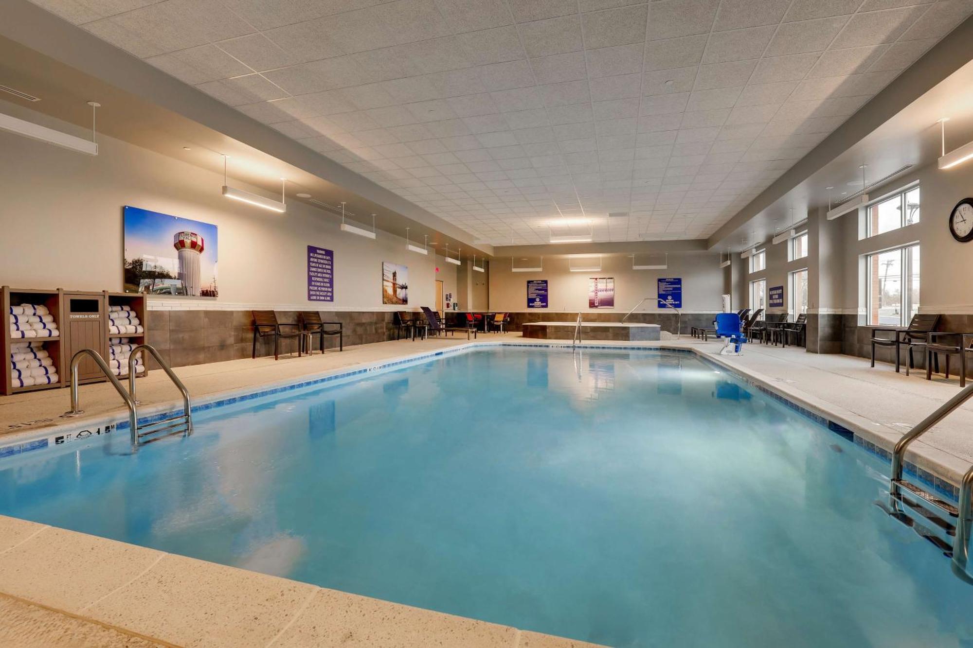 Drury Plaza Hotel Cincinnati Florence Bagian luar foto