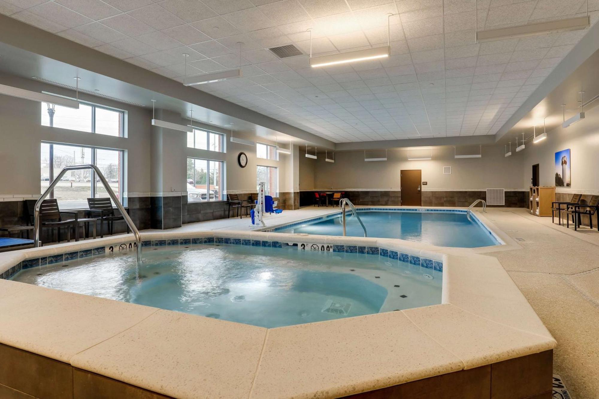 Drury Plaza Hotel Cincinnati Florence Bagian luar foto