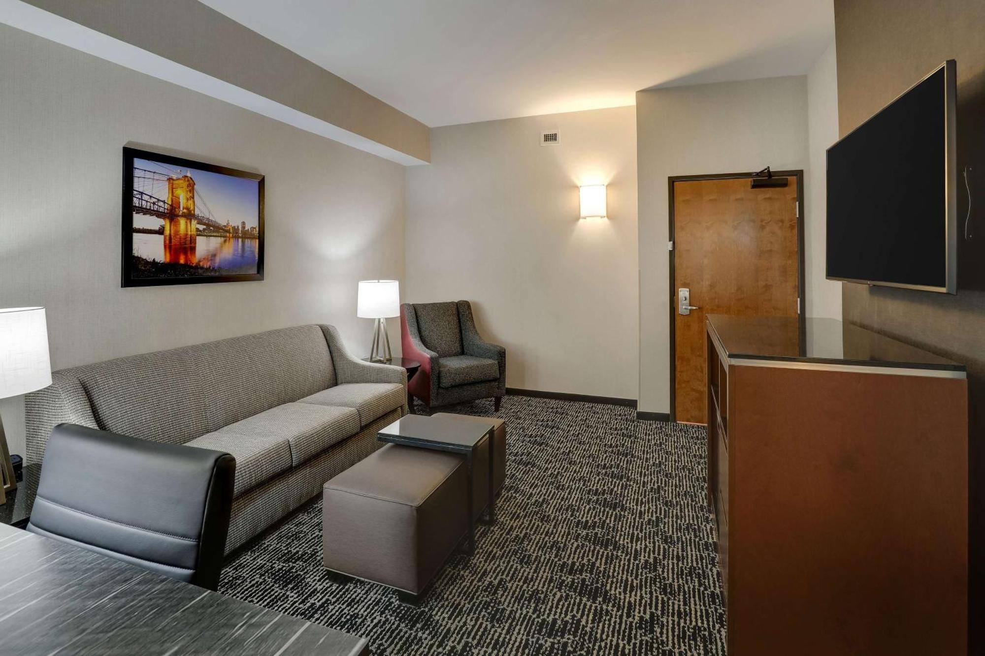 Drury Plaza Hotel Cincinnati Florence Bagian luar foto